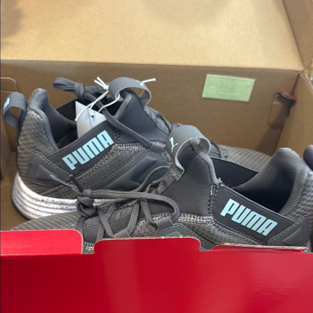 NIB PUMA Women’s Gray Sneakers